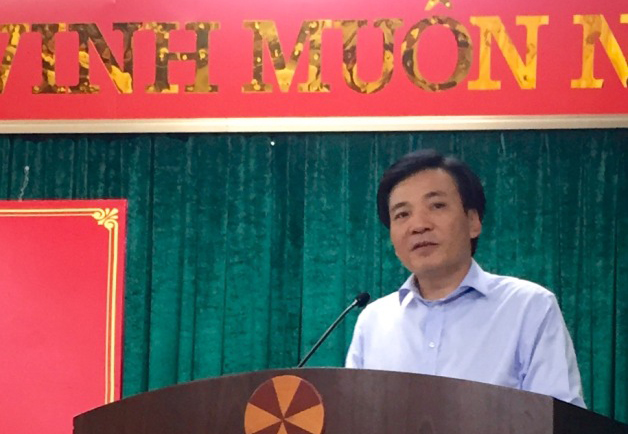 Phó Bí thư tỉnh ủy Trần Văn Sơn chỉ đạo hội nghị