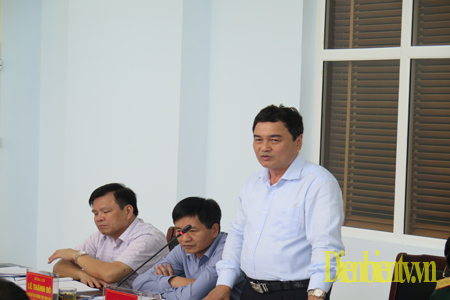 Đồng chí Lê Văn Quý - Phó Chủ tịch UBND tham gia ý kiến