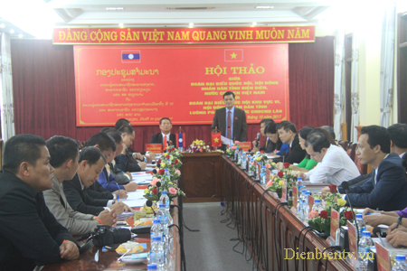  Toàn cảnh Hội thảo giữa ĐBQH, HĐND tỉnh Điện Biên với ĐBQH, HĐND tỉnh Luông Pha Bang.