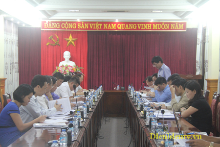 Toàn cảnh cuộc họp thứ 4, Quốc hội khóa XIV của Đoàn ĐBQH tỉnh Điện Biên