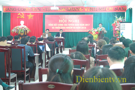 Đồng chí Lâm Văn Năm - Phó Bí thư Tỉnh ủy Điện Biên phát biểu tại Hội nghị tổng kết công tác Tuyên giáo năm 2017.