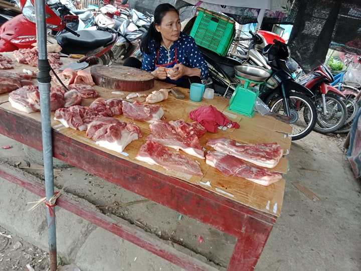 sức mua thực phẩm của người dân trên địa thành phố Điện Biên Phủ giảm mạnh.  