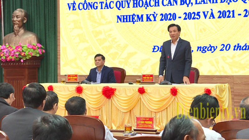 Đồng chí Trần Văn Sơn, Ủy viên Trung ương Đảng, Bí thư Tỉnh ủy, Trưởng đoàn ĐBQH tỉnh