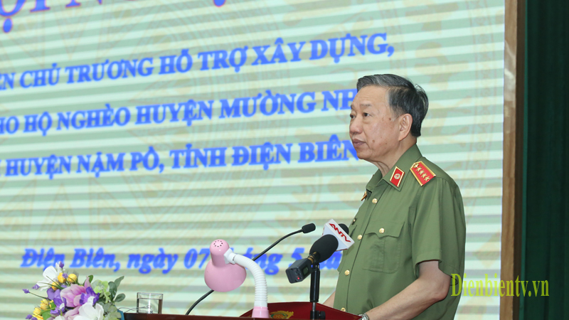Đại tướng Tô Lâm, Ủy viên Bộ Chính trị, Bộ trưởng Bộ Công an phát biểu chỉ đạo tại hội nghị.