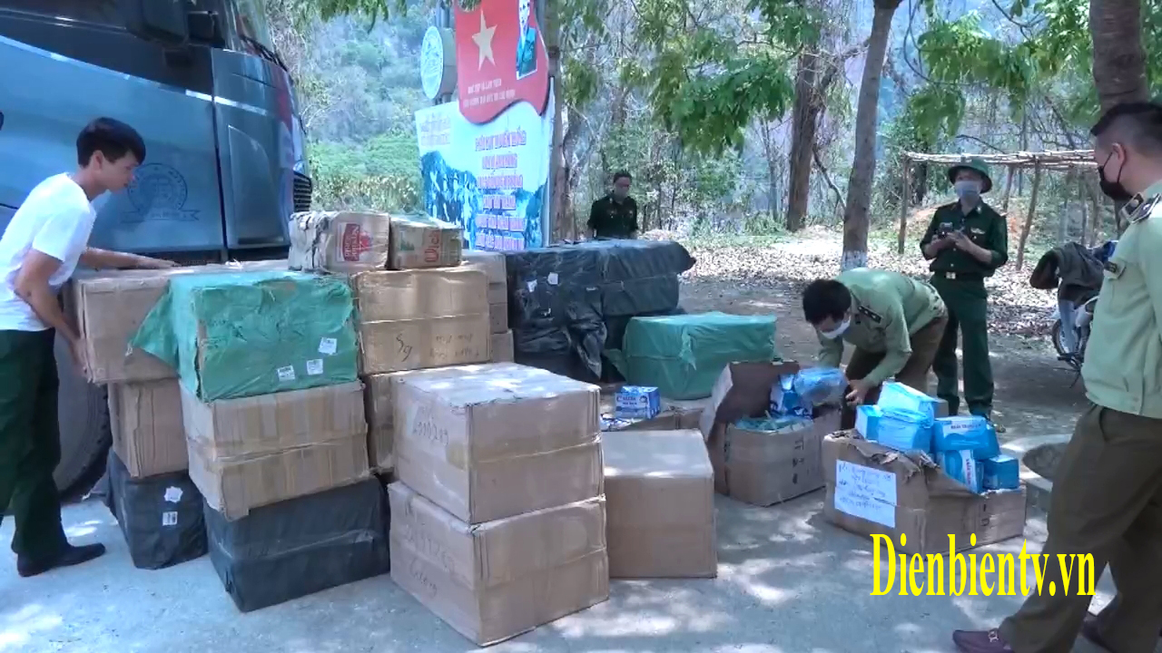 Bộ đội Biên phòng tỉnh Điện Biên bắt giữ 125.000 khẩu trang y tế không rõ nguồn gốc