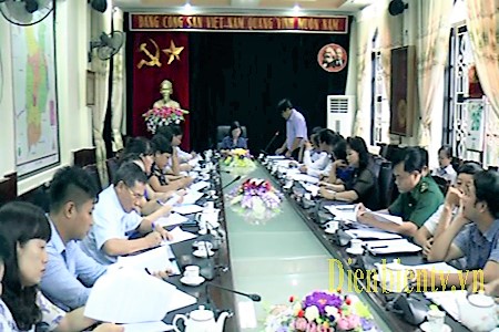 Quang cảnh buổi làm việc
