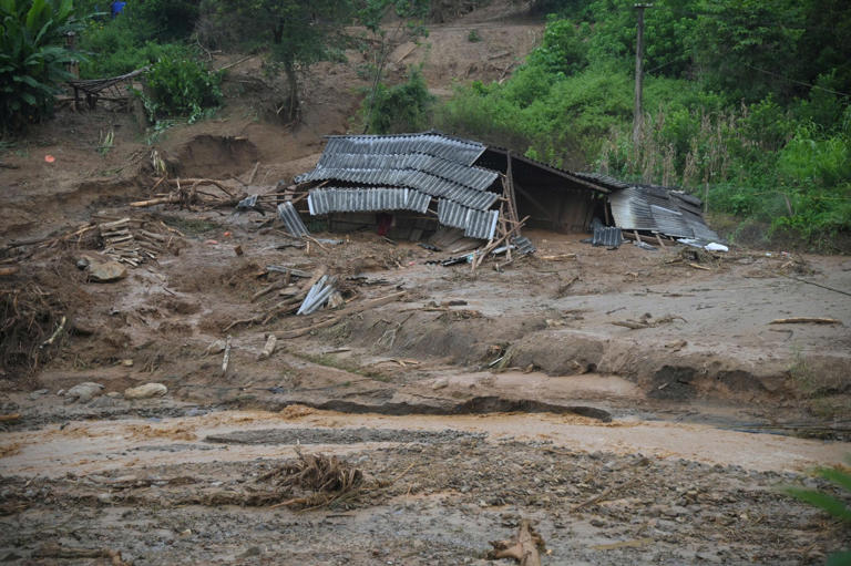 Nâng cao năng lực dự báo, cảnh báo thiên tai