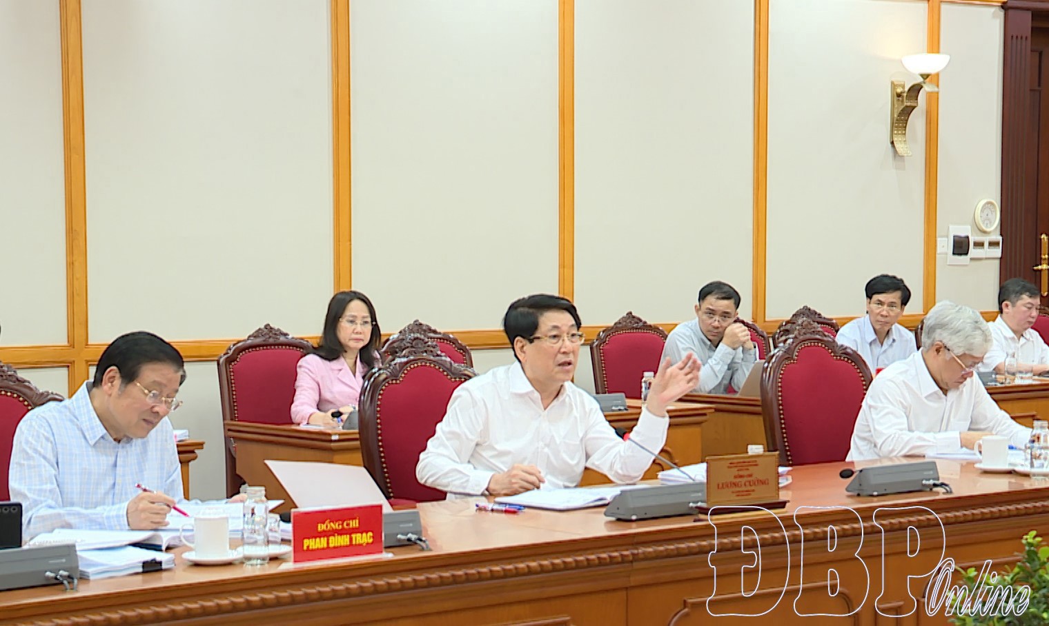 Bộ Chính trị cho ý kiến vào Dự thảo văn kiện Đại hội đại biểu Đảng bộ tỉnh Điện Biên lần thứ XV
