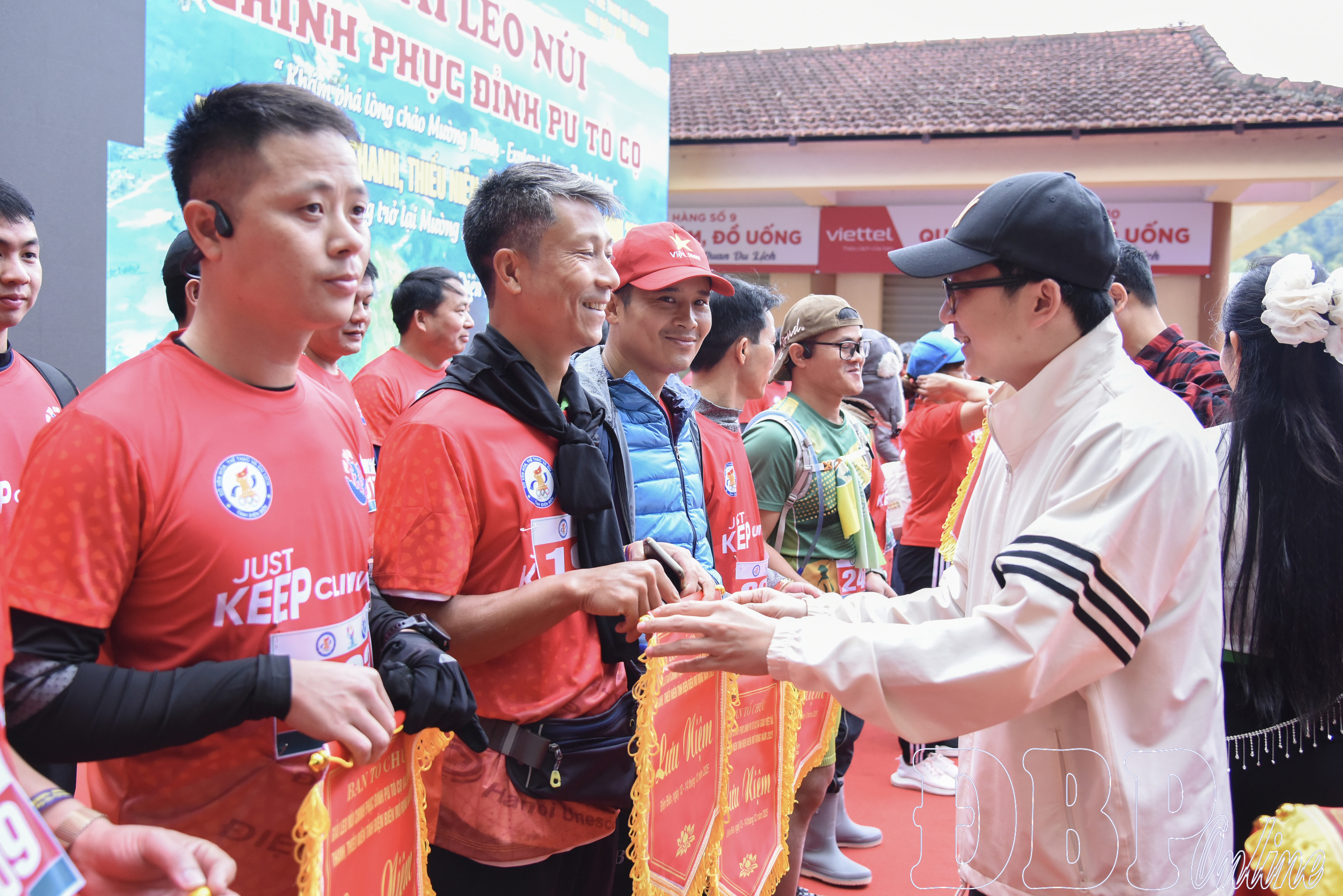 Điện Biên tổ chức giải leo núi Chinh phục Pu Tó Cọ, khám phá Mường Thanh - trở lại Mường Phăng 17 1